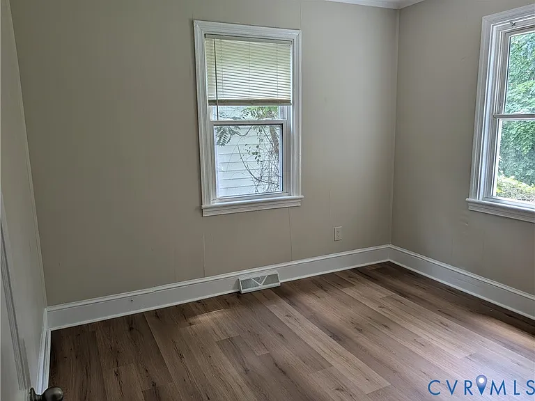 726 Jefferson Pl — Photo 13