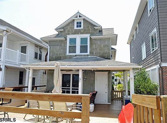 2nd image of 1344 Pleasure Ave