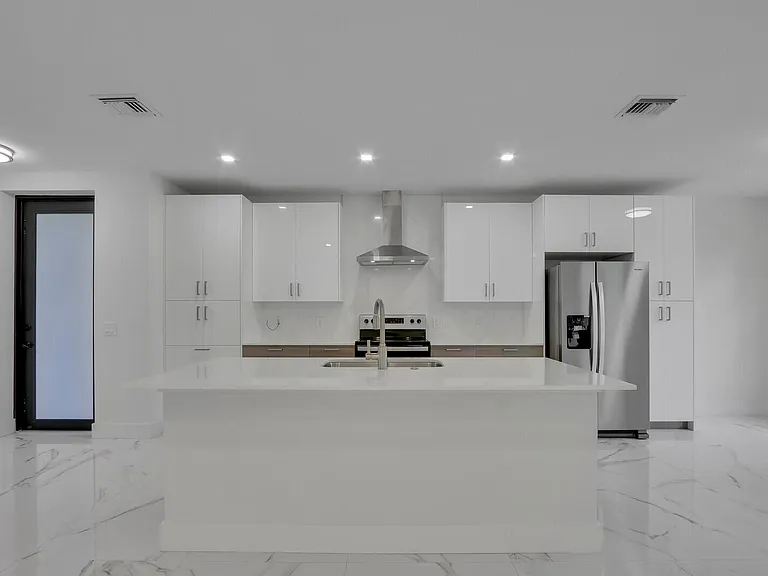 406 Bella Sol Way — Photo 12