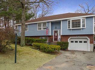 3 Cedarwood Rd, Woburn, MA 01801