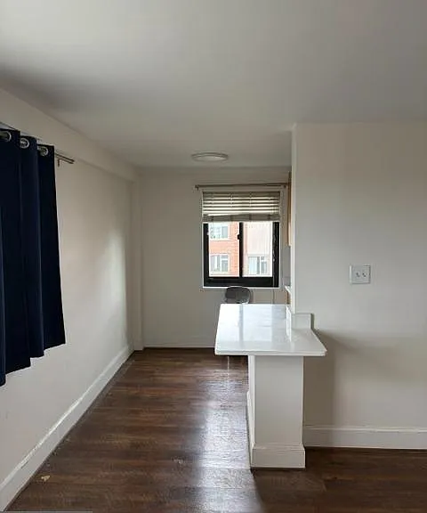 1601 18th St NW #910 — Photo 4