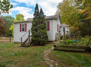258 Chestnut Hill Rd, Glocester, RI 02814
