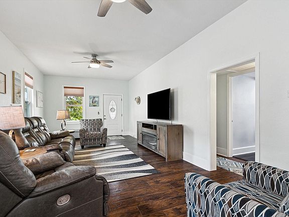 5th image of 4109 Avenue R