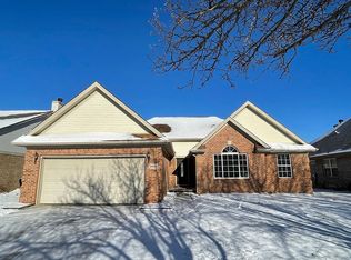 26572 Park Ln, Woodhaven, MI 48183