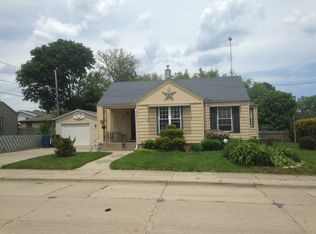 2304 Lawn St, Racine, WI 53404