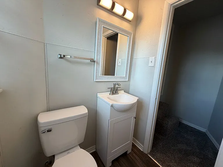 221 E Kerr Dr — Photo 13