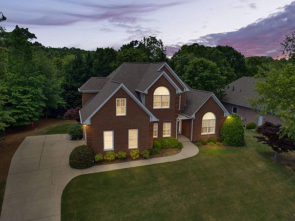 2nd image of 2757 Waters Edge Dr