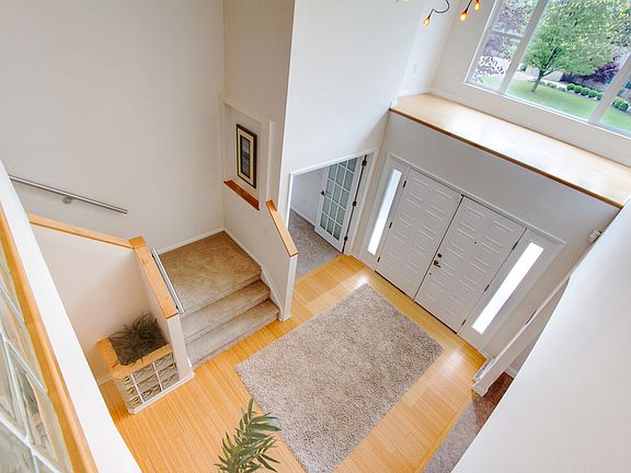 5th image of 3714 Rushmore Dr
