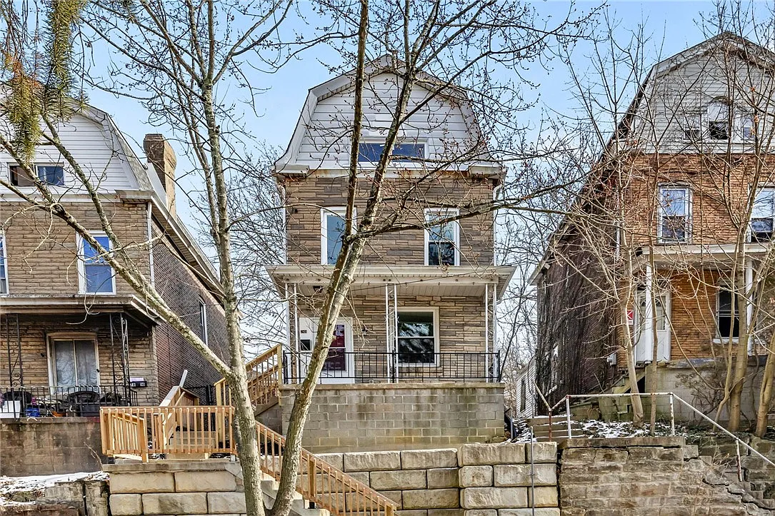 7814 Saint Lawrence Ave photo 1