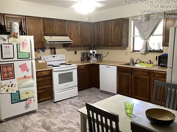 3rd image of 2219 Albany Ct