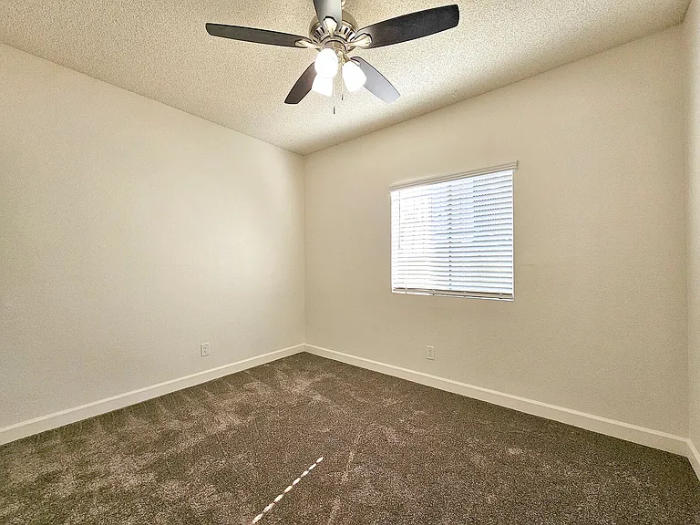 Peppertree Gardens — Photo 37
