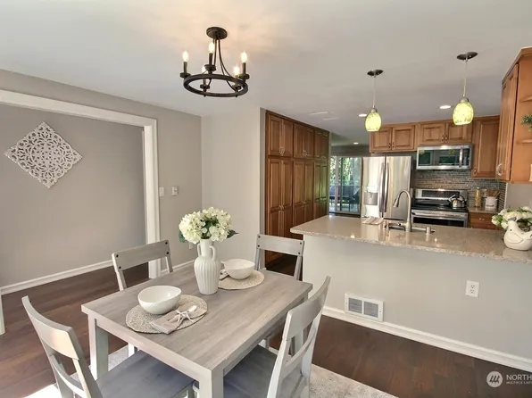 220 SW 200th Street #156, Normandy Park, WA 98166