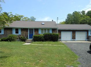 84 Vaughn Hollow Rd, Coventry, RI 02827