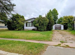 205 W 7th St SE, Slave Lake, AB T0G2A3