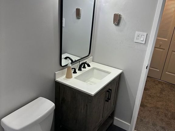 5th image of 100 Campbell Cir #D-6