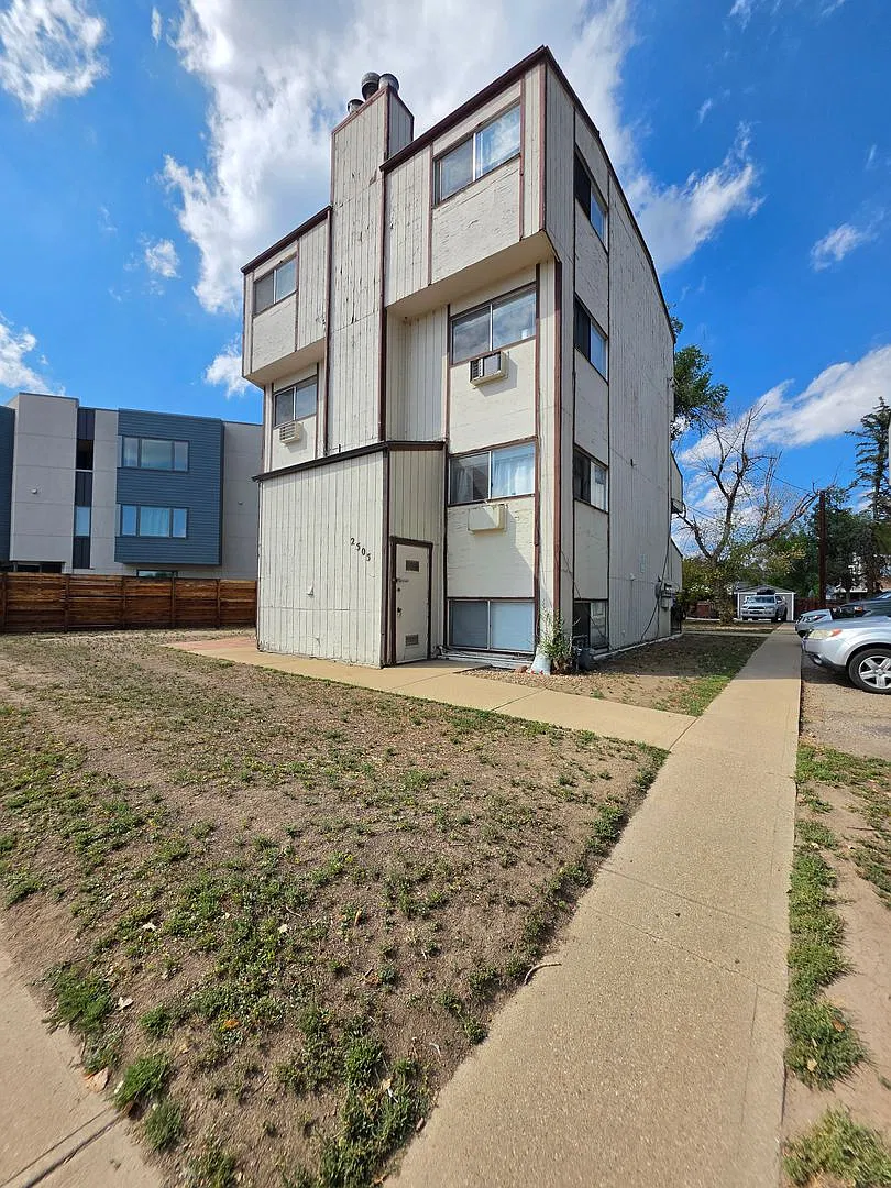 2505-2507 Spruce St. — Photo 1