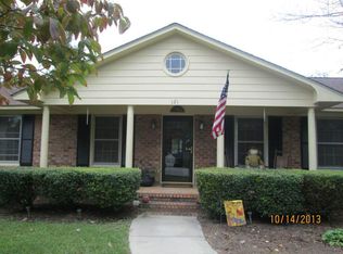 121 Powhatan Ct, Sumter, SC 29150