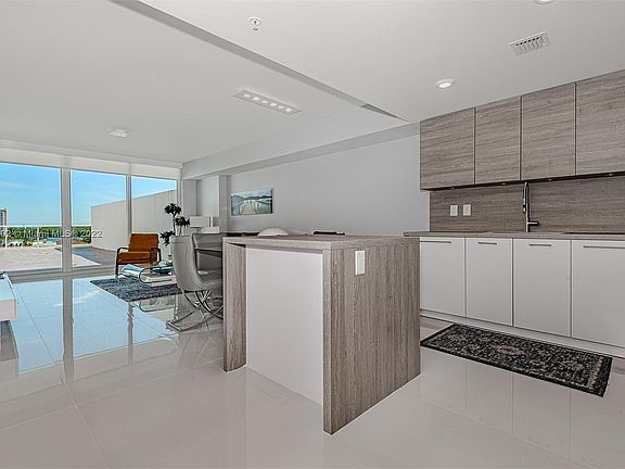 5th image of 400 Sunny Isles Blvd #Apt