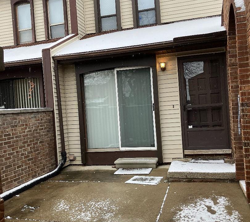 1st image of 25004 Chambley Dr