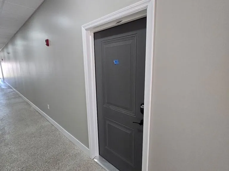 403 McFarland St — Photo 8