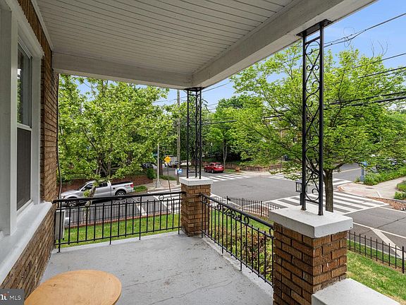 3rd image of 4528 4th St NW