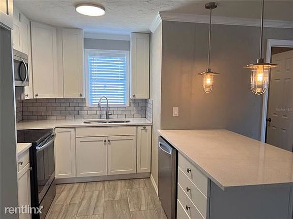 3rd image of 1616 53rd Ave E