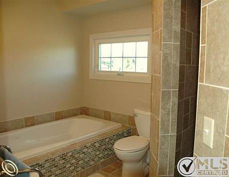 Master Bath-Center RD