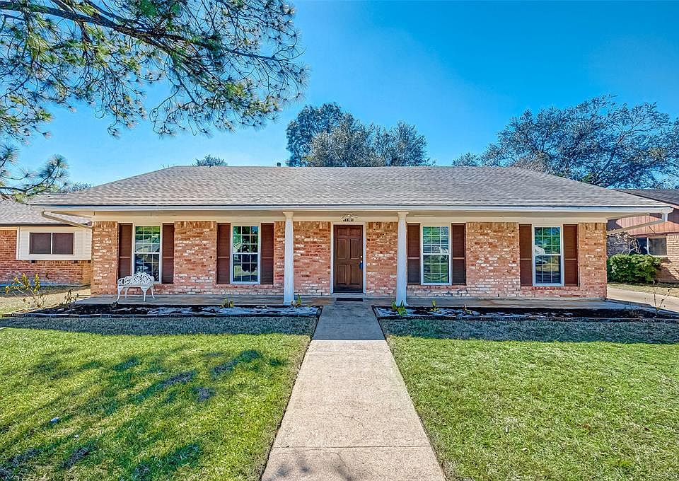 1st image of 19507 Hunt Lake Ln #1