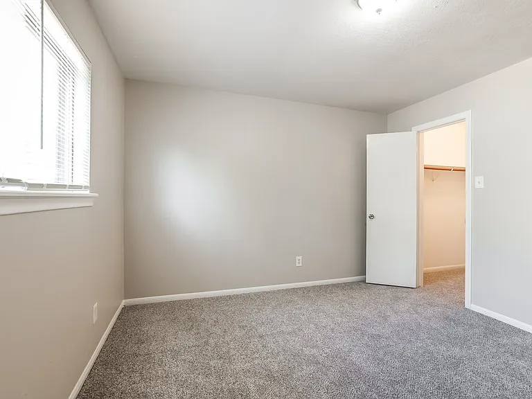 11715 Gardenglen Dr — Photo 13