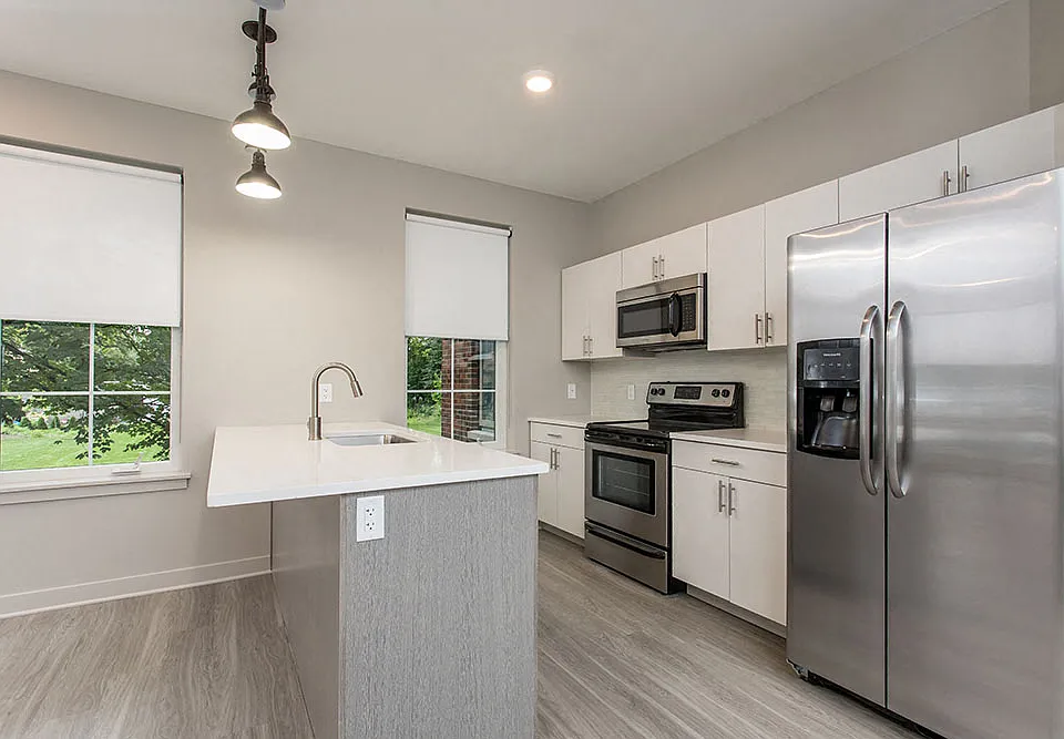 933 the U Apartment Homes