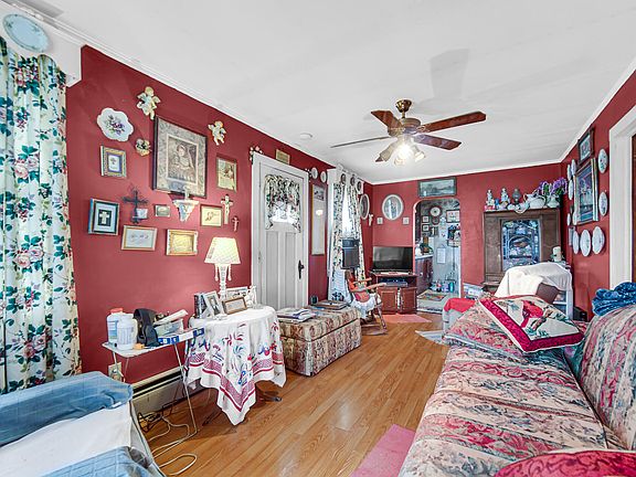 3rd image of 8606 W 141st Ave