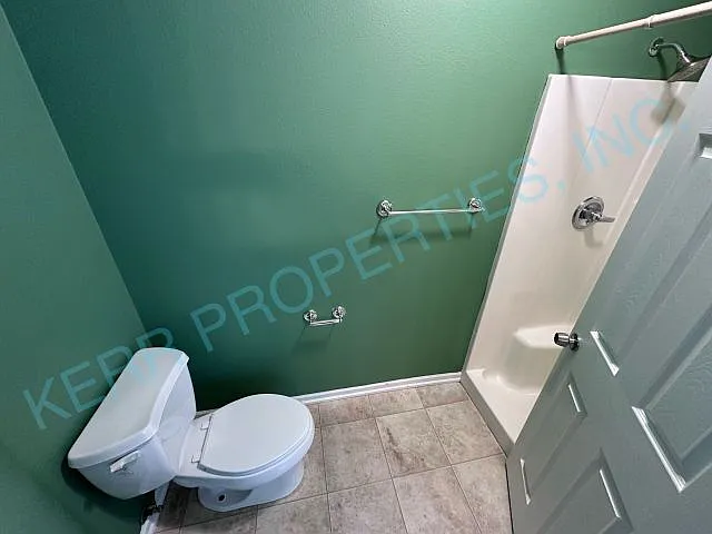 512 SE Espinosa St — Photo 16