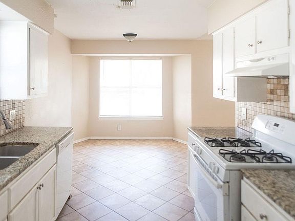 4th image of 6400 Craigwood Cir