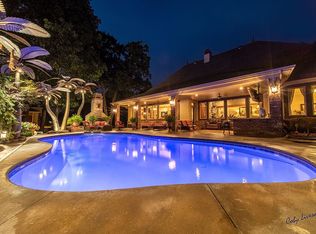 6017 Lake Breeze Rd, Grove, OK 74344