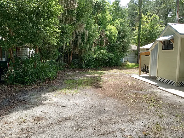 928 NW 3rd Ave — Photo 15