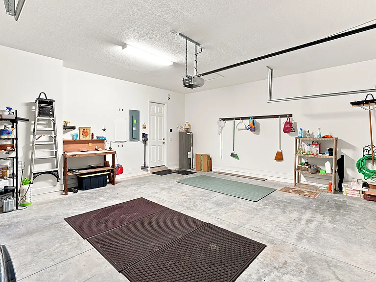 10263 SW Reggiani Rd — Photo 42