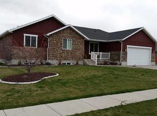 574 N 850 E, Wellsville, UT 84339
