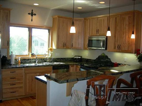 3rd image of 1915 Spinnaker Ln