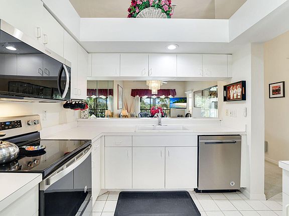 4th image of 7340 Coventry Ct APT 827