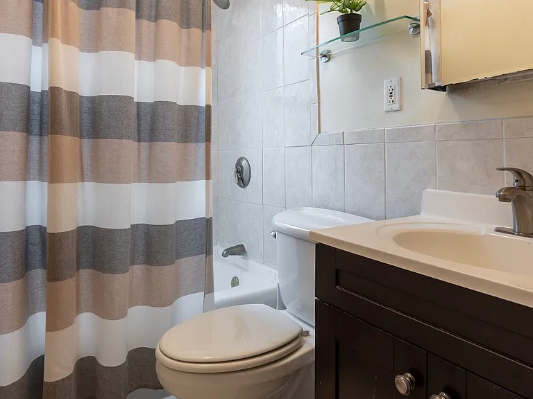 5 Grove St #5 — Photo 7