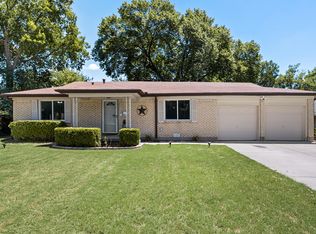 404 E Alexander Ln, Euless, TX 76040