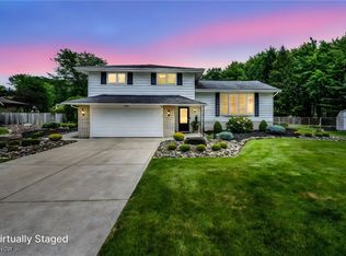 7367 Arrow Wood Oval, Parma, OH 44129