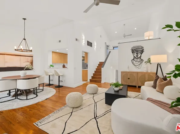 1222 N Kings Rd APT 8, West Hollywood, CA 90069
