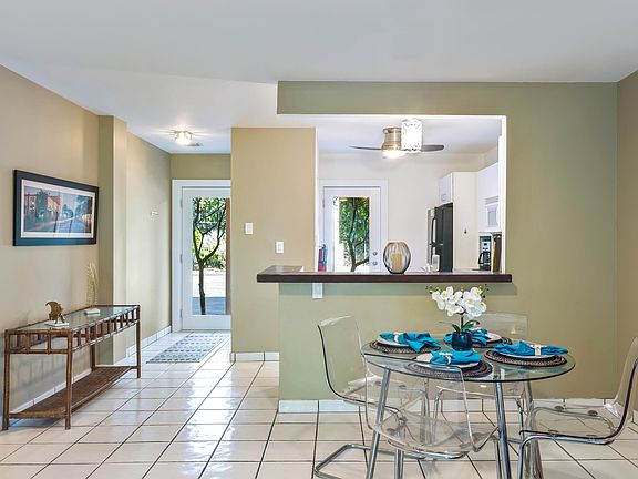 5th image of 2601 S Roosevelt Blvd APT 118C