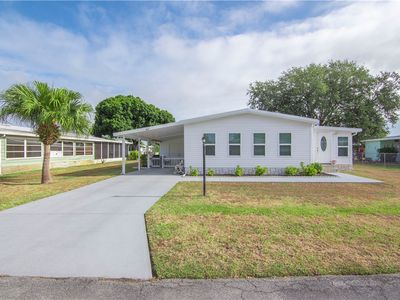 912 Hemlock St, Barefoot Bay, FL, 32976