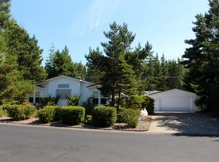 412 Sherwood Loop, Florence, OR 97439