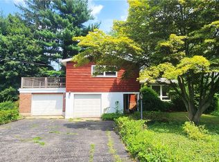 27 Lark Ave, White Plains, NY 10607