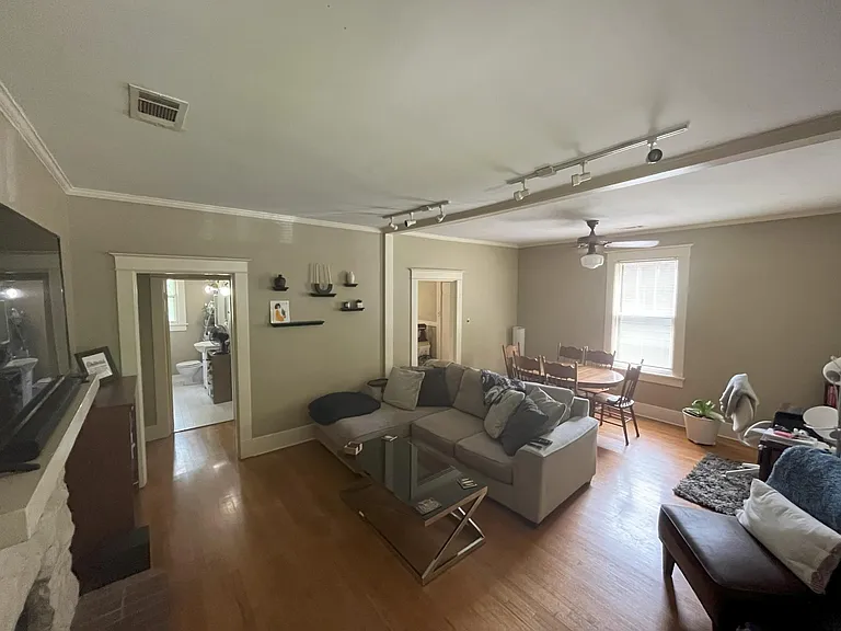 2080 Lee Pl — Photo 2