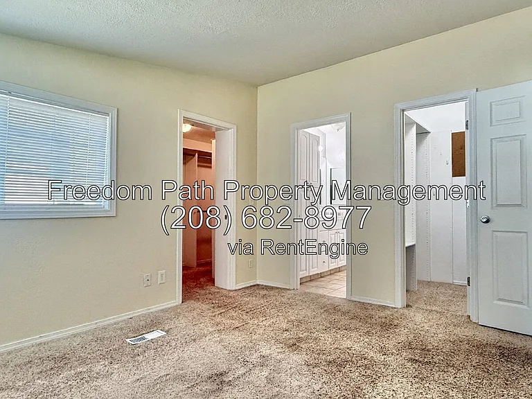 715 W Mikies Pl — Photo 10