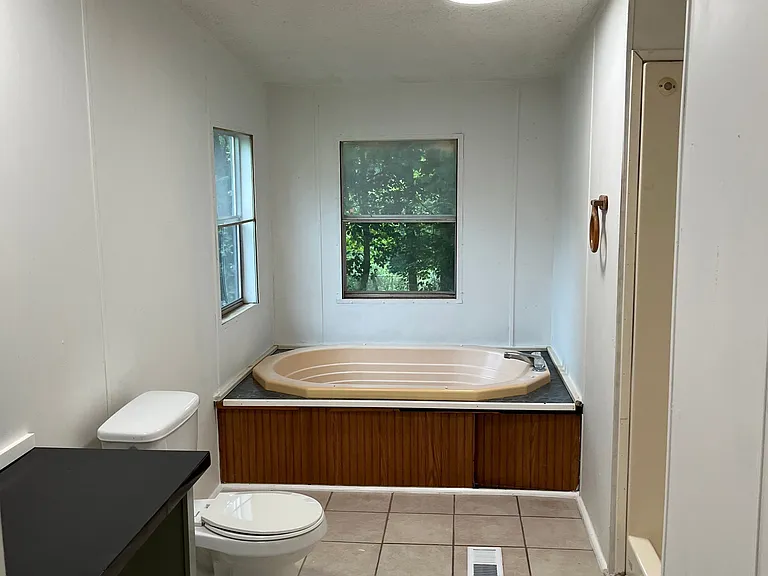 Garden Lake Dr — Photo 13